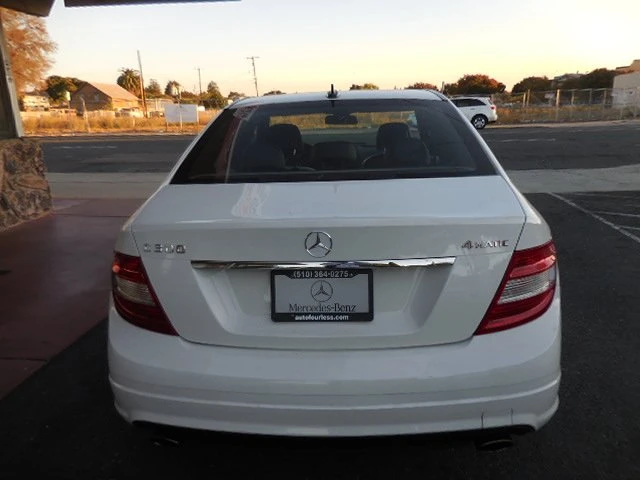 2011 Mercedes-Benz W204 C-Class - Image 4 of 20