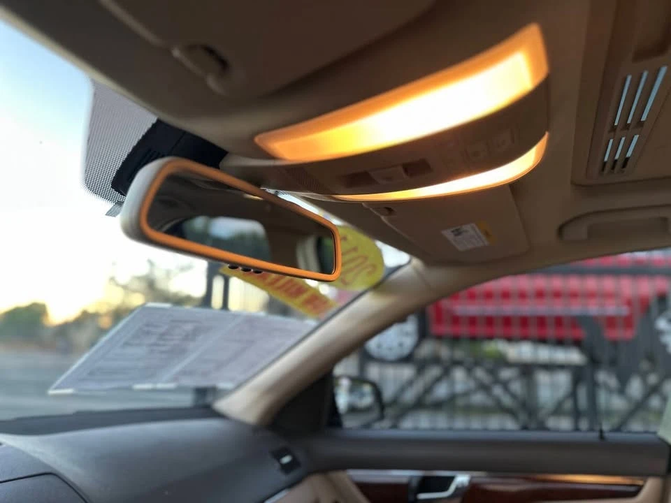 2011 Mercedes-Benz W204 C-Class - Image 13 of 20