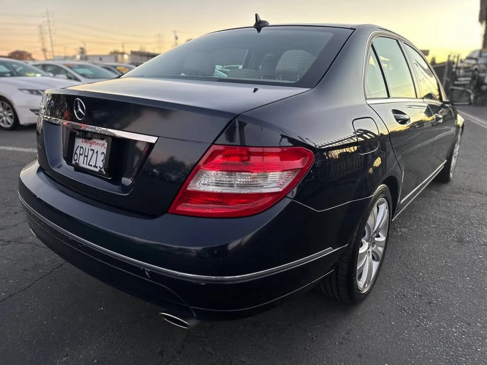 2011 Mercedes-Benz W204 C-Class - Image 6 of 20