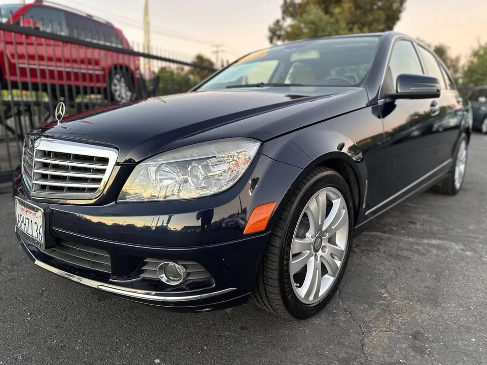 2011 Mercedes-Benz W204 C-Class - Image 3 of 20