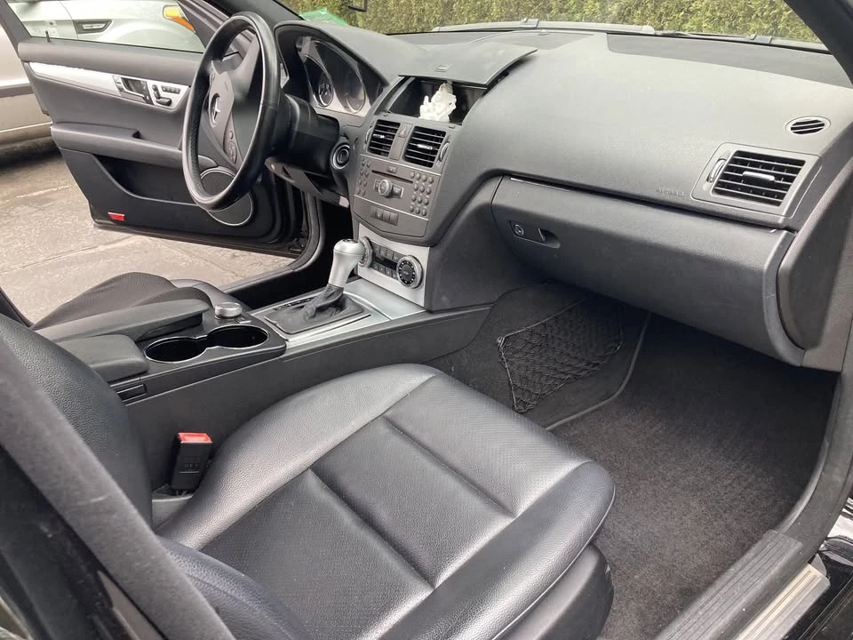 2011 Mercedes-Benz W204 C-Class - Image 9 of 10