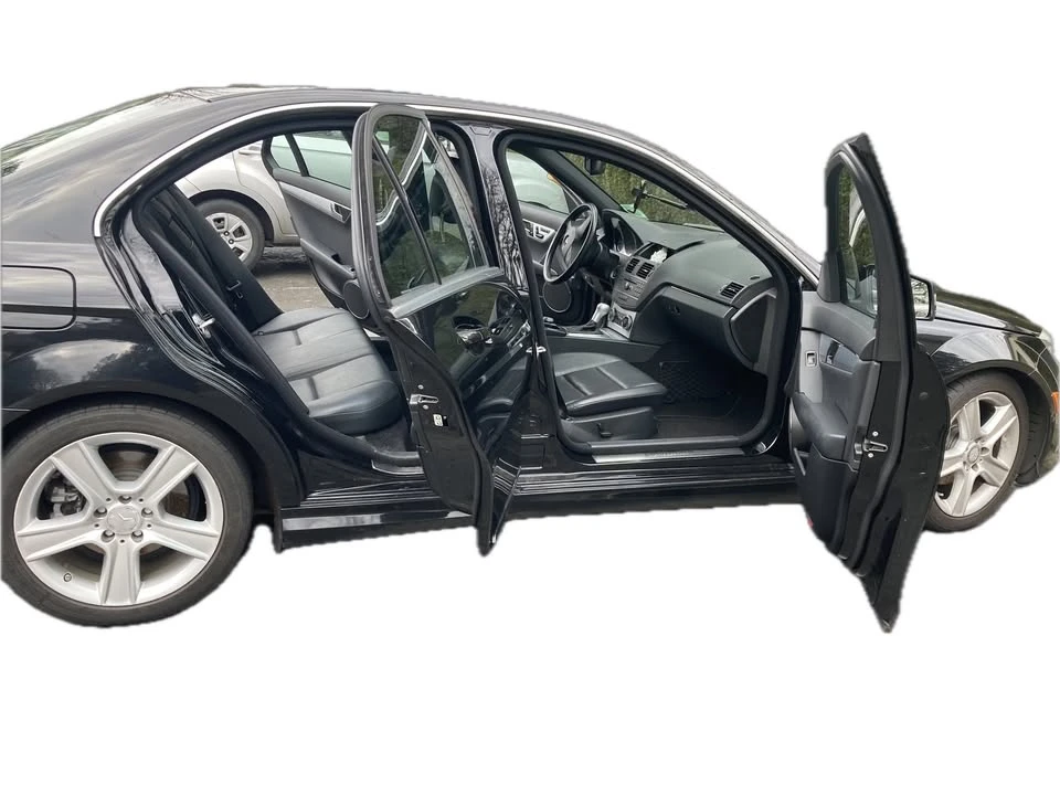 2011 Mercedes-Benz W204 C-Class - Image 8 of 10