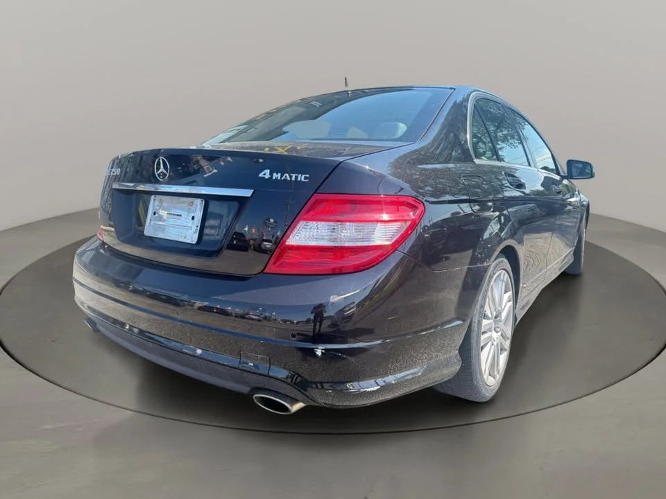 2011 Mercedes-Benz W204 C-Class - Image 5 of 18