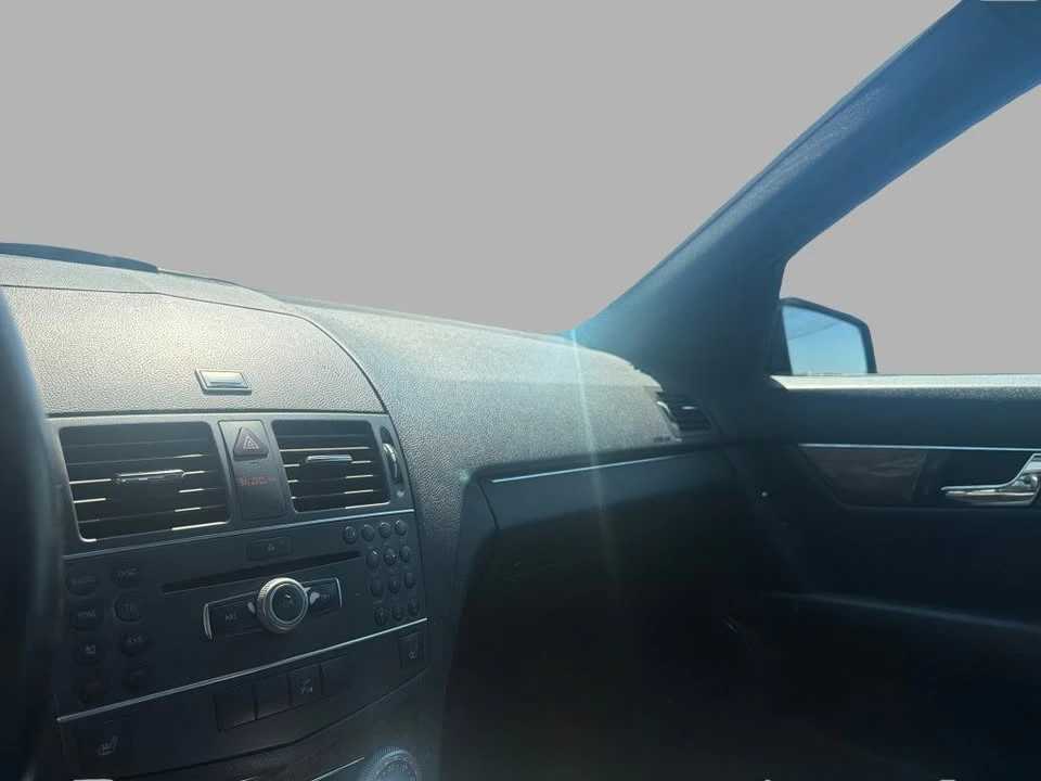 2011 Mercedes-Benz W204 C-Class - Image 16 of 18
