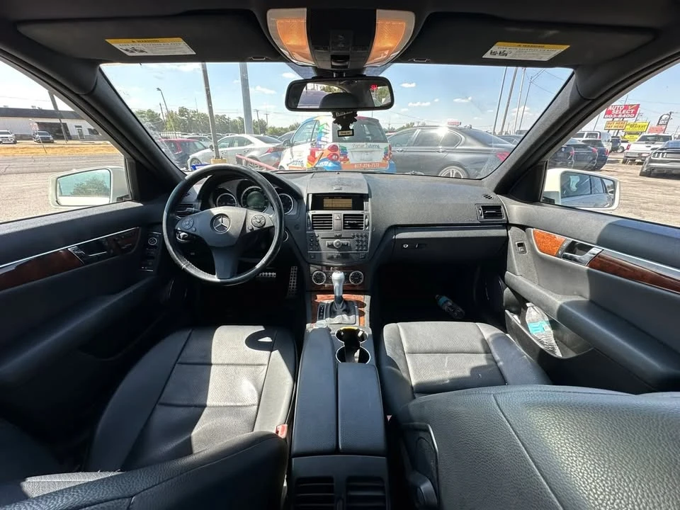 2011 Mercedes-Benz W204 C-Class - Image 2 of 20