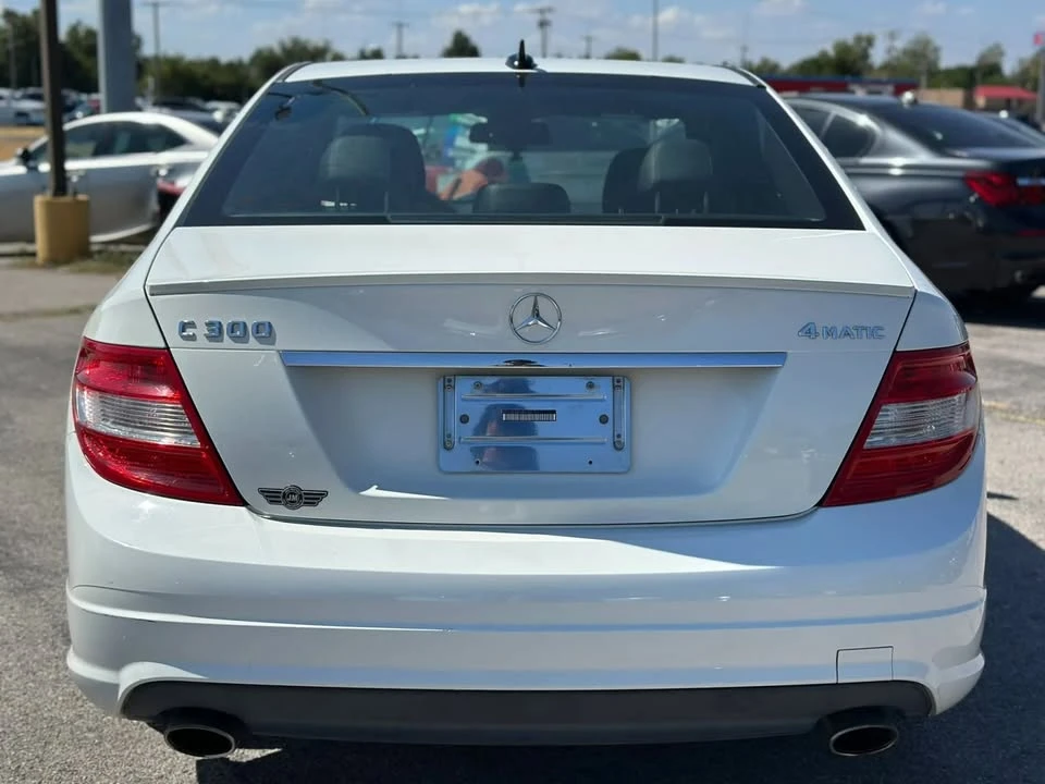 2011 Mercedes-Benz W204 C-Class - Image 7 of 20