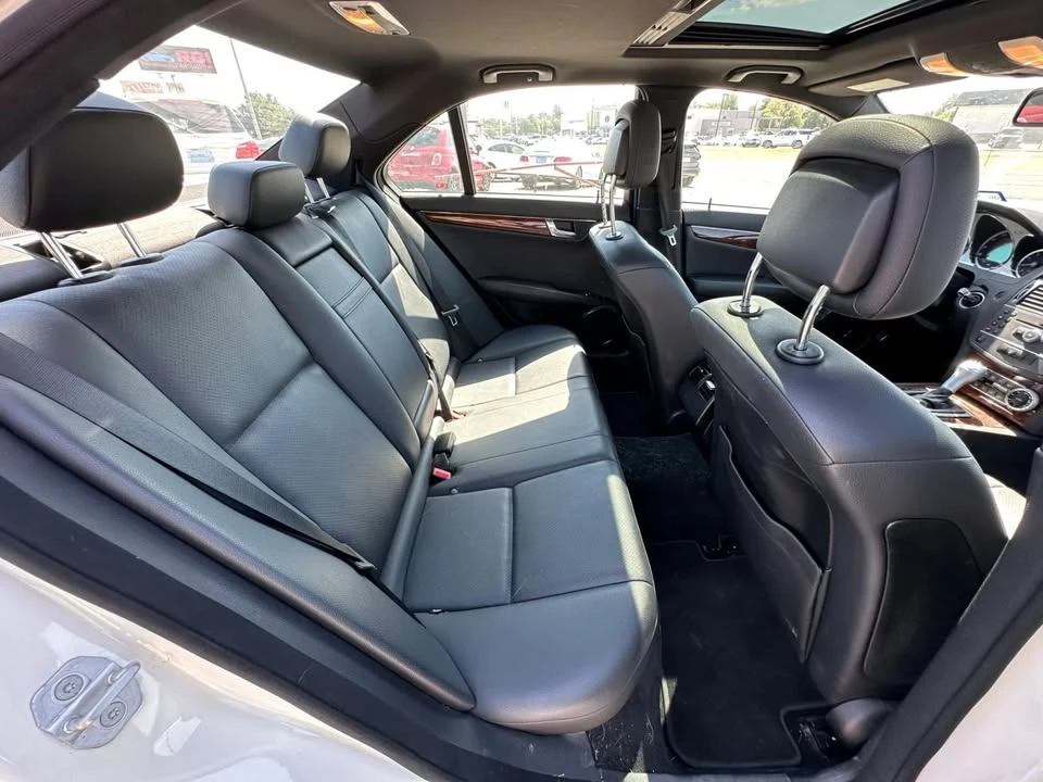 2011 Mercedes-Benz W204 C-Class - Image 13 of 20