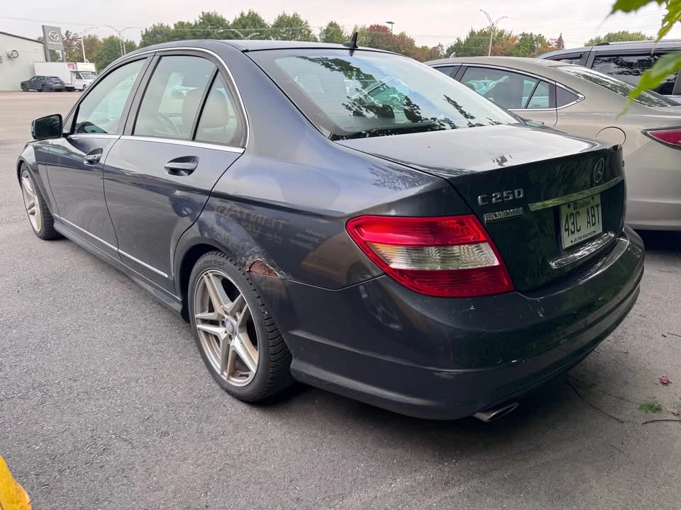 2011 Mercedes-Benz W204 C-Class - Image 4 of 10