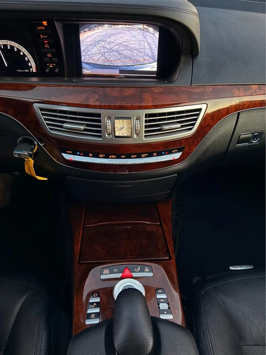 2011 Mercedes-Benz W221 S-Class - Image 14 of 19