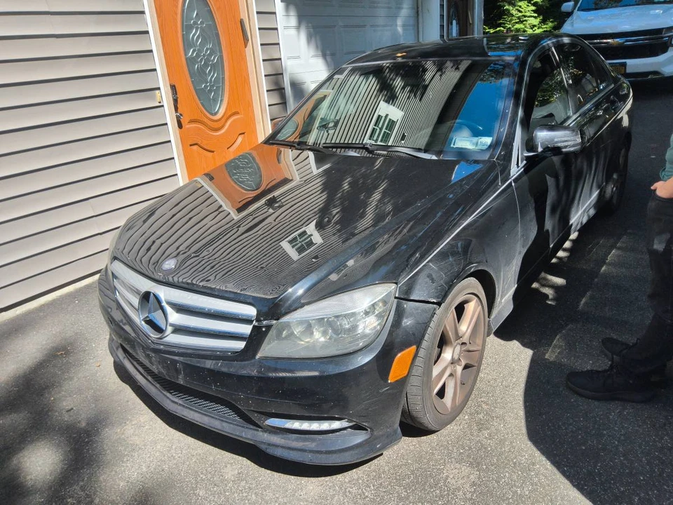 2011 Mercedes-Benz W204 C-Class - Image 8 of 10