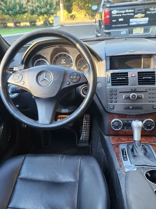 2011 Mercedes-Benz W204 C-Class - Image 5 of 5