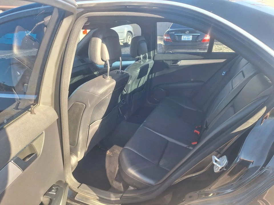 2011 Mercedes-Benz W204 C-Class - Image 8 of 9