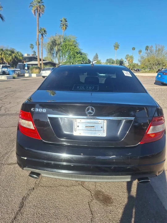 2011 Mercedes-Benz W204 C-Class - Image 4 of 9