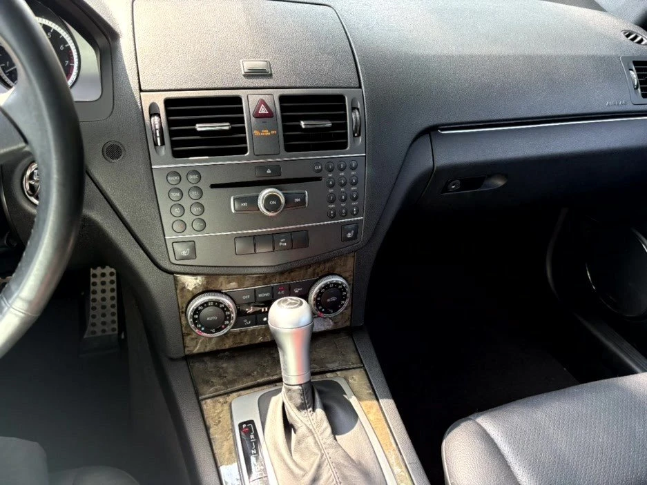 2011 Mercedes-Benz W204 C-Class - Image 18 of 20