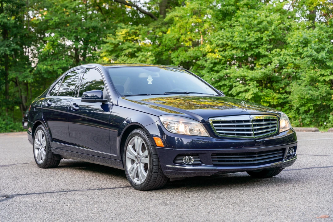2011 Mercedes-Benz W204 C-Class - Image 11 of 31