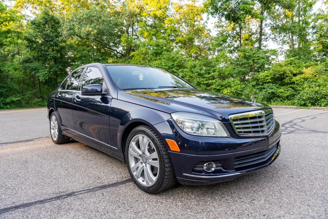 2011 Mercedes-Benz W204 C-Class - Image 10 of 31