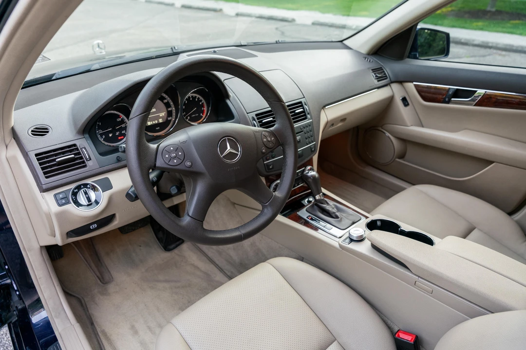 2011 Mercedes-Benz W204 C-Class - Image 30 of 31