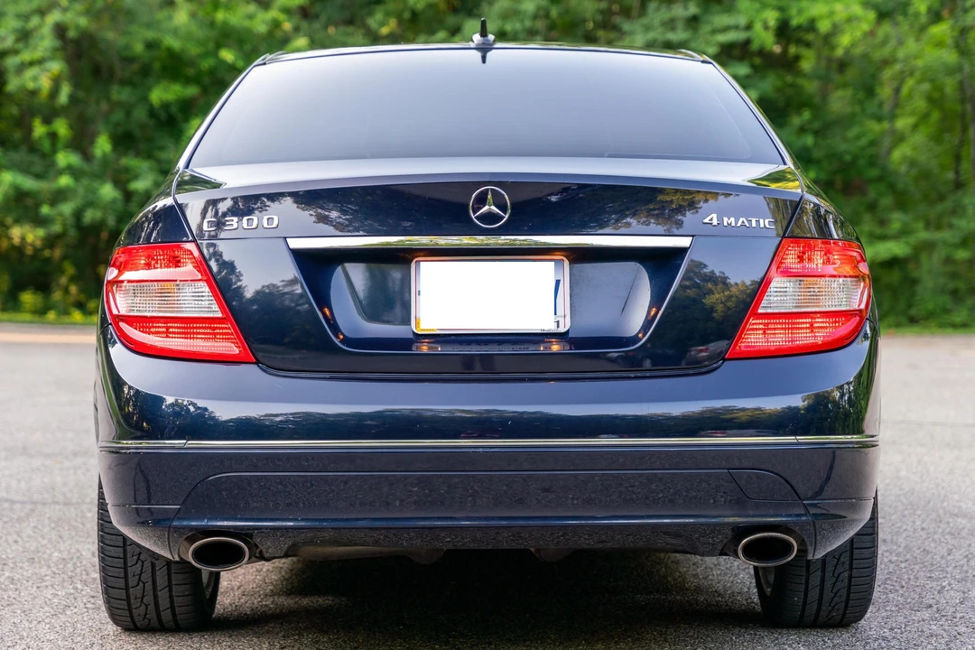 2011 Mercedes-Benz W204 C-Class - Image 5 of 31