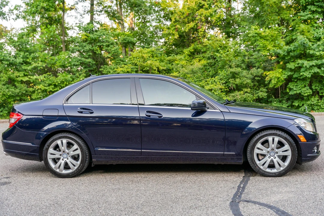 2011 Mercedes-Benz W204 C-Class - Image 3 of 31