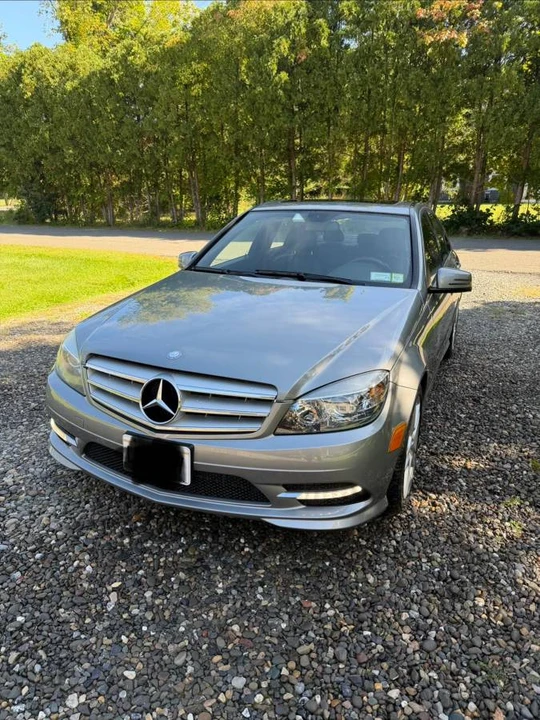 2011 Mercedes-Benz W204 C-Class - Image 2 of 15