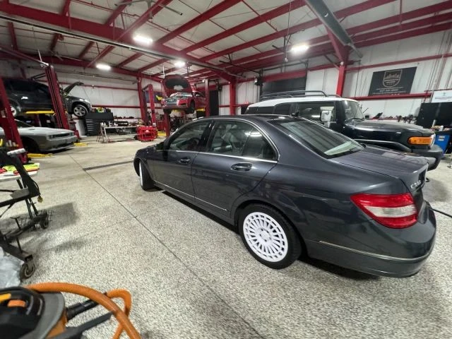 2011 Mercedes-Benz W204 C-Class - Image 10 of 16