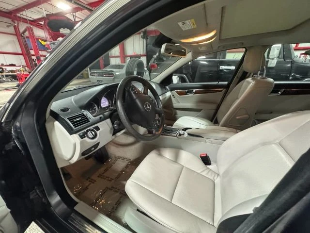 2011 Mercedes-Benz W204 C-Class - Image 15 of 16