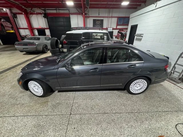 2011 Mercedes-Benz W204 C-Class - Image 11 of 16