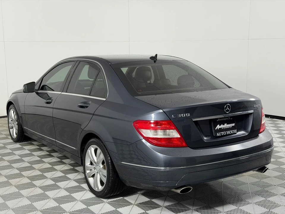 2011 Mercedes-Benz W204 C-Class - Image 5 of 12