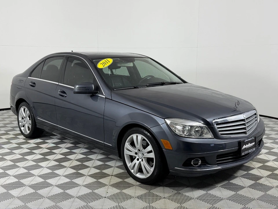 2011 Mercedes-Benz W204 C-Class - Image 3 of 12