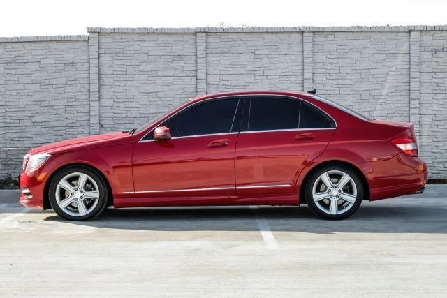 2011 Mercedes-Benz W204 C-Class - Image 14 of 31