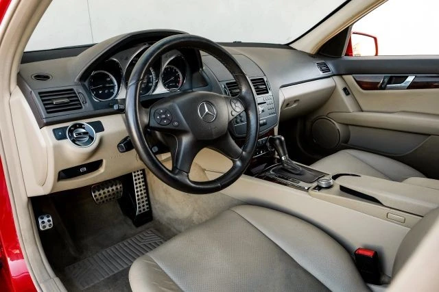 2011 Mercedes-Benz W204 C-Class - Image 3 of 31