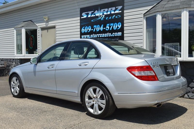 2011 Mercedes-Benz W204 C-Class - Image 3 of 12