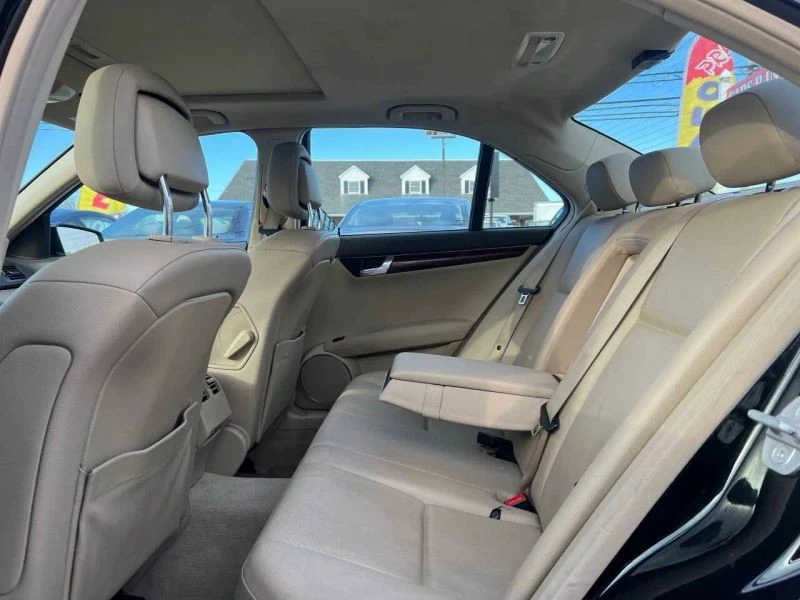 2011 Mercedes-Benz W204 C-Class - Image 9 of 12