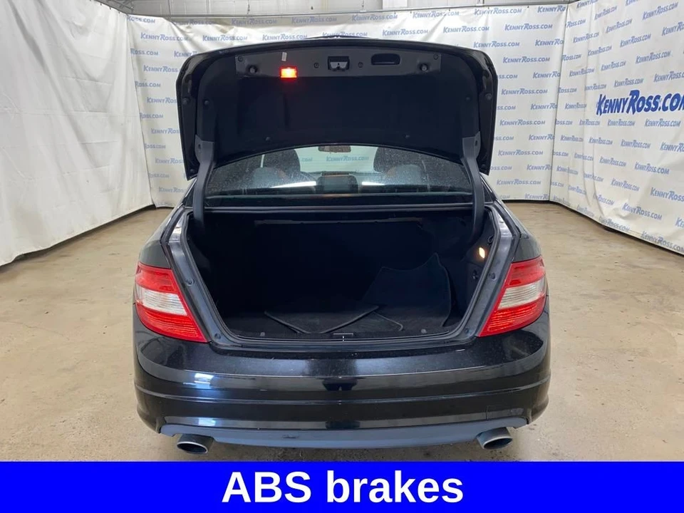 2011 Mercedes-Benz W204 C-Class - Image 11 of 12