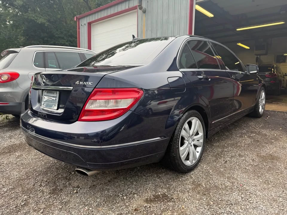 2011 Mercedes-Benz W204 C-Class - Image 6 of 15
