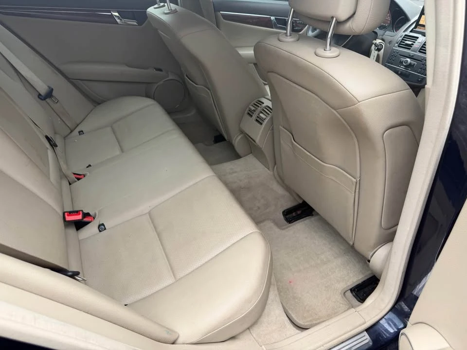 2011 Mercedes-Benz W204 C-Class - Image 11 of 15