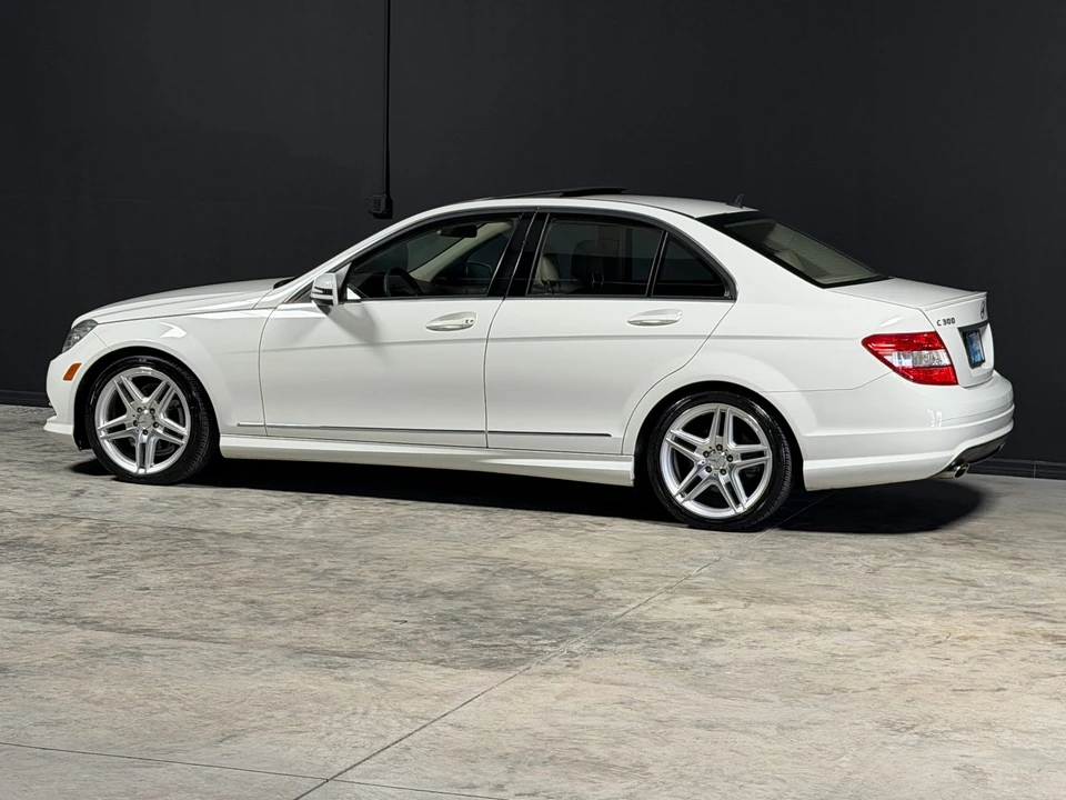 2011 Mercedes-Benz W204 C-Class - Image 18 of 31