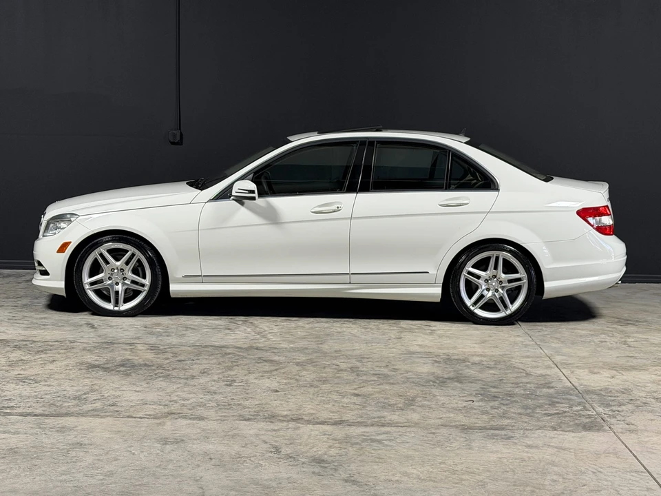 2011 Mercedes-Benz W204 C-Class - Image 19 of 31