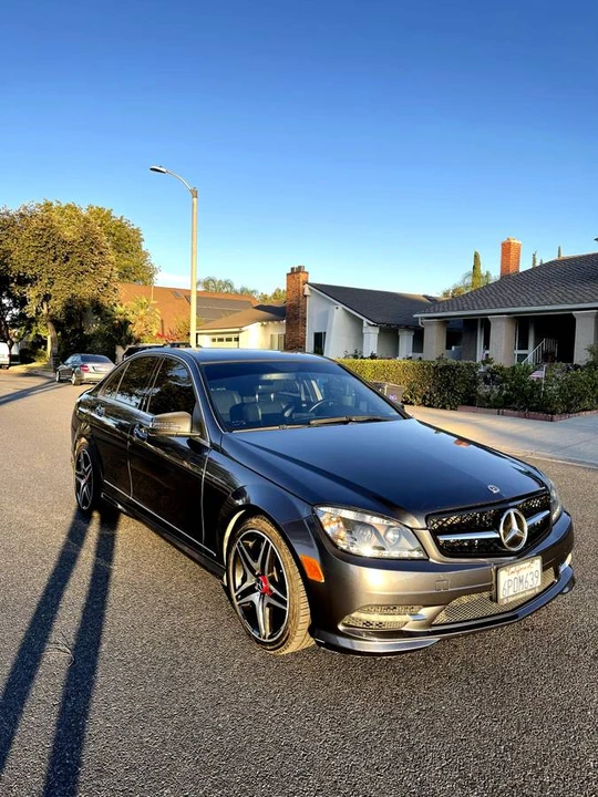 2011 Mercedes-Benz W204 C-Class - Image 3 of 8