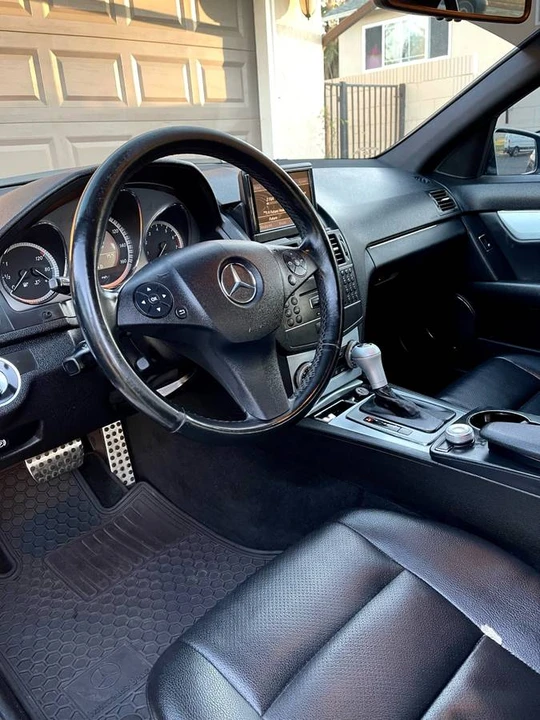 2011 Mercedes-Benz W204 C-Class - Image 8 of 8