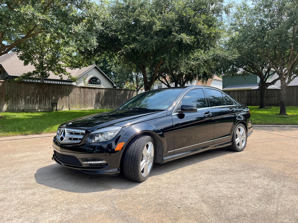 2011 Mercedes-Benz W204 C-Class - Image 13 of 25