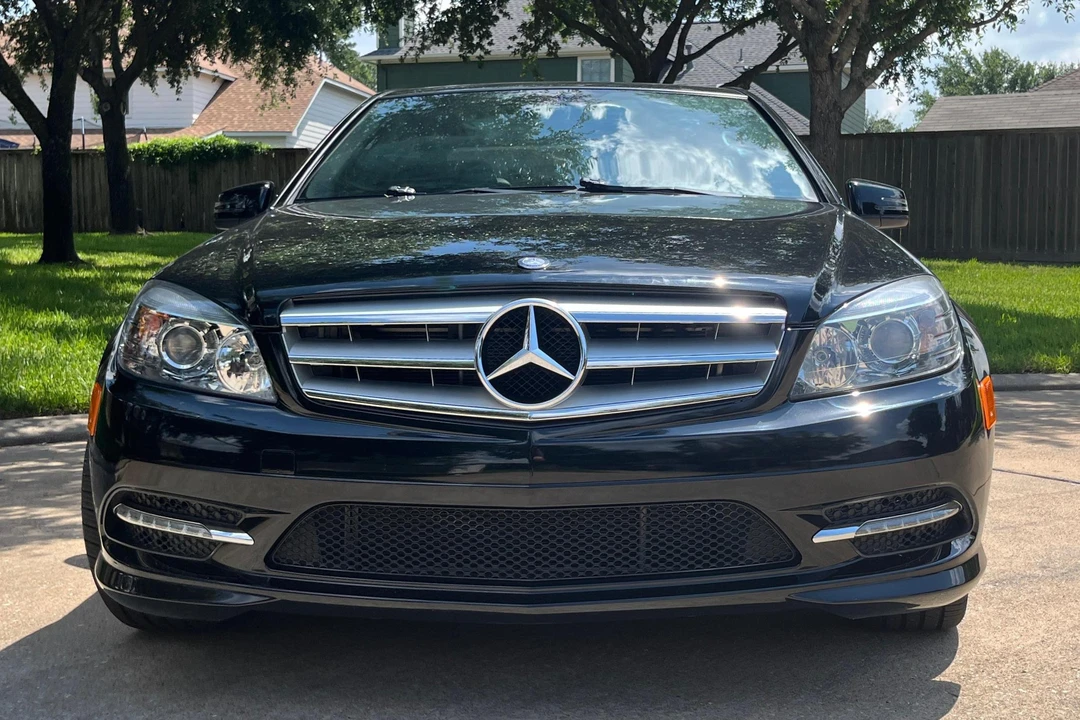 2011 Mercedes-Benz W204 C-Class - Image 2 of 25