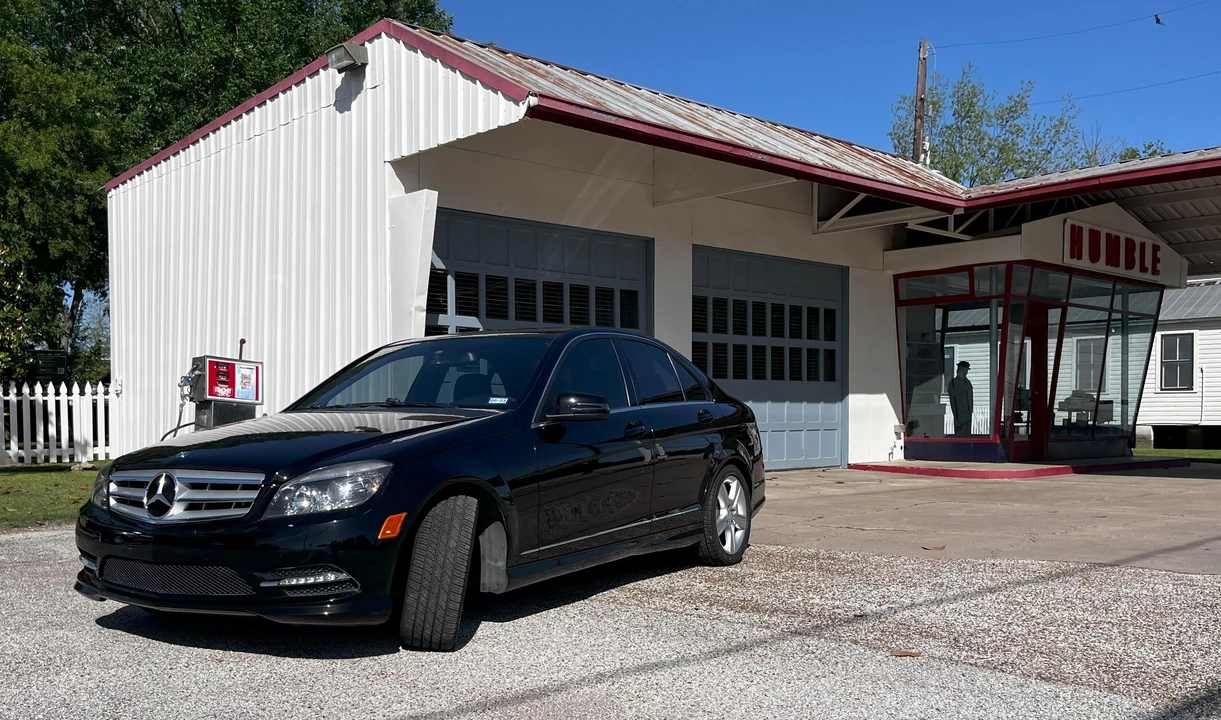 2011 Mercedes-Benz W204 C-Class - Image 11 of 25