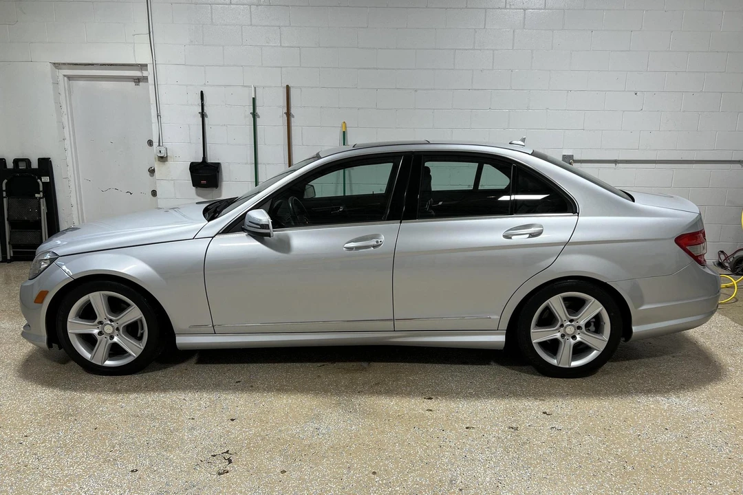 2011 Mercedes-Benz W204 C-Class - Image 3 of 31