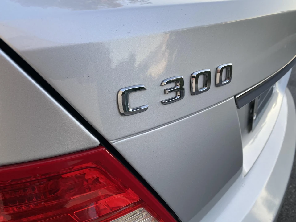 2011 Mercedes-Benz W204 C-Class - Image 20 of 31