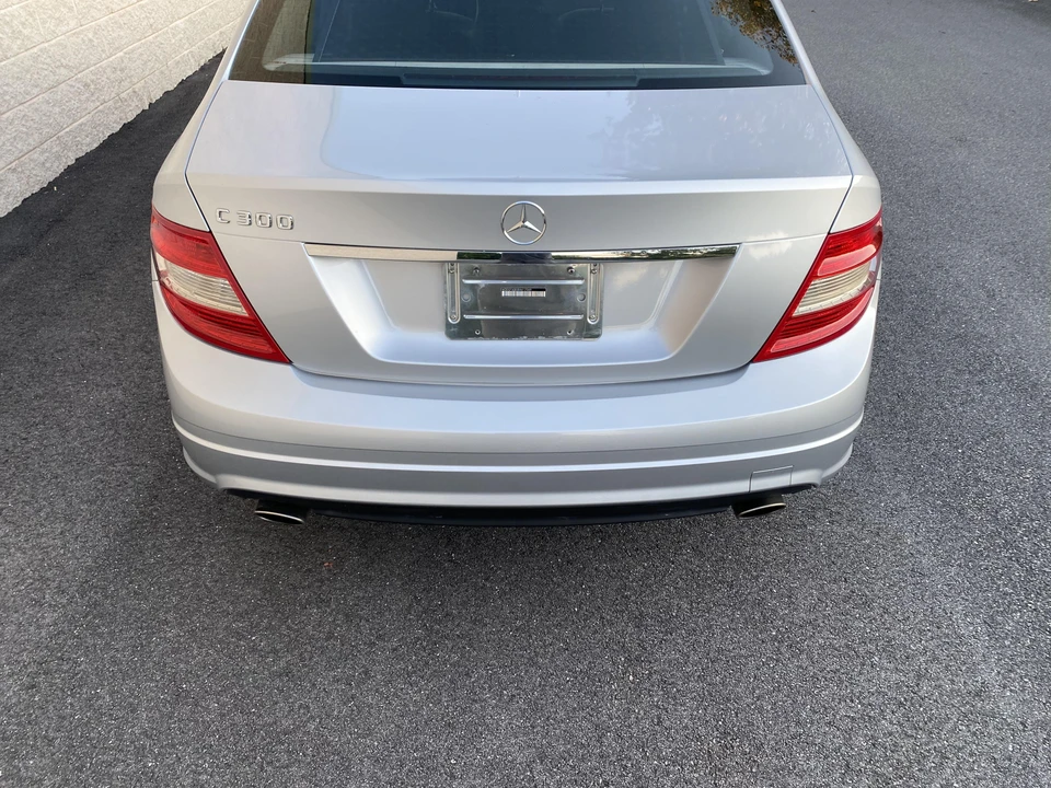 2011 Mercedes-Benz W204 C-Class - Image 21 of 31