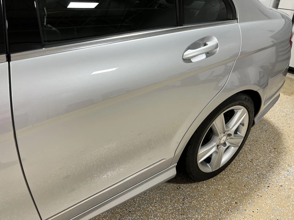2011 Mercedes-Benz W204 C-Class - Image 25 of 31