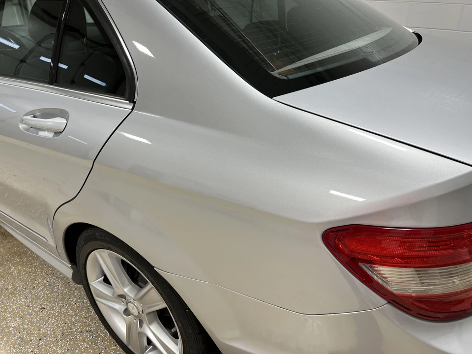 2011 Mercedes-Benz W204 C-Class - Image 27 of 31
