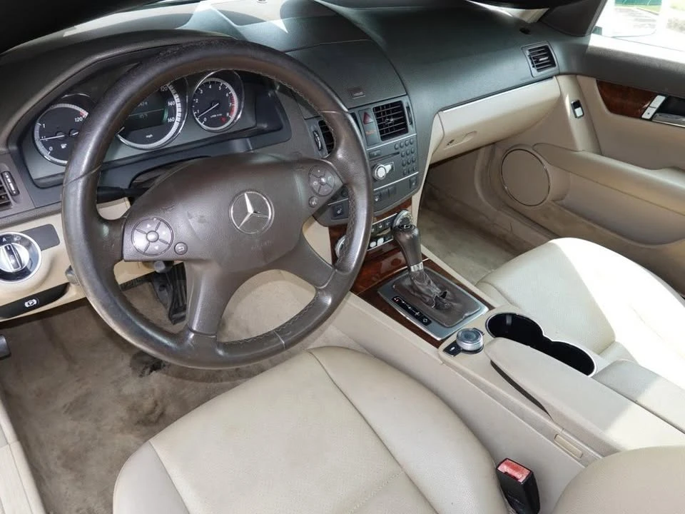 2011 Mercedes-Benz W204 C-Class - Image 5 of 8
