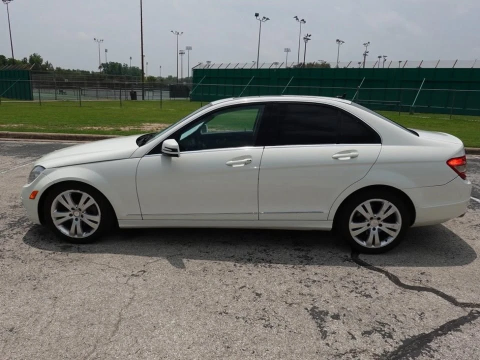 2011 Mercedes-Benz W204 C-Class - Image 3 of 8